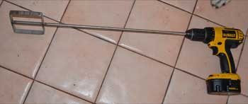 Chum paddle attached to power drill