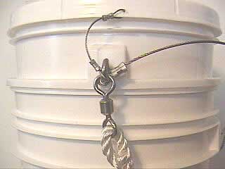 Swivel and Rope attached to chum bucket